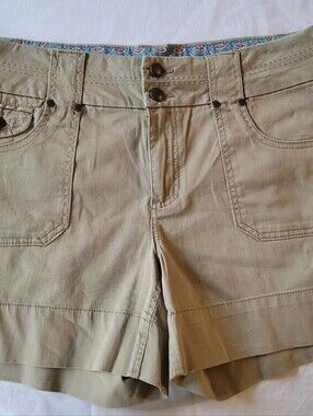 One 5 One Women's Casual Khaki Shorts Size 12